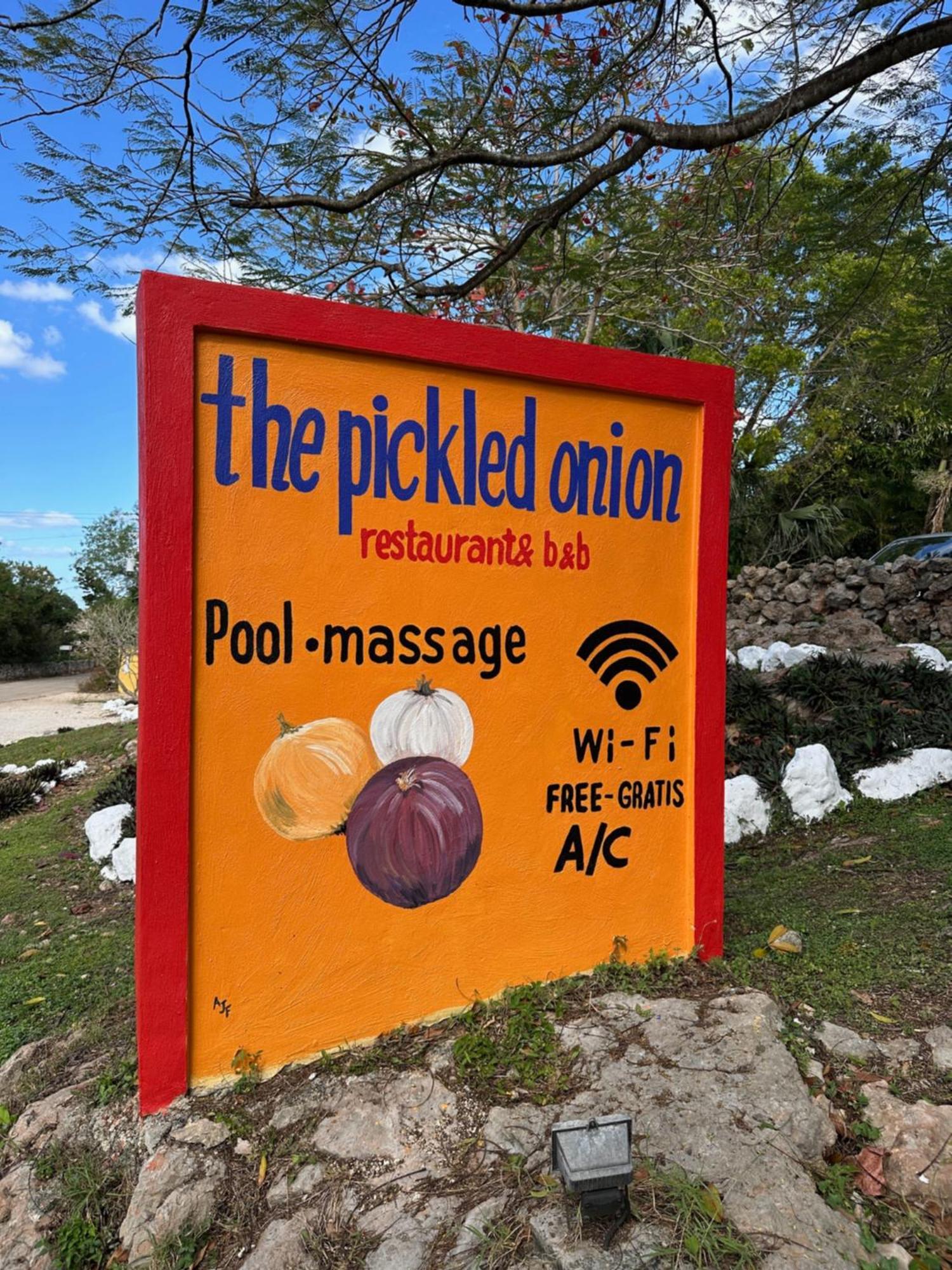 The Pickled Onion B&B And Restaurant Uxmal Санта-Элена Экстерьер фото